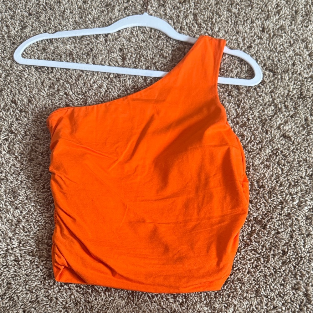 Superdown Vibrant Orange One-Shoulder Crop Top
